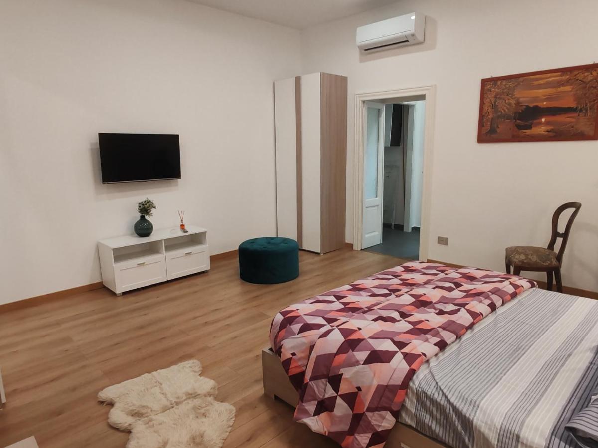 Appartamenti Lungo Fiume Sesto Calende Ngoại thất bức ảnh